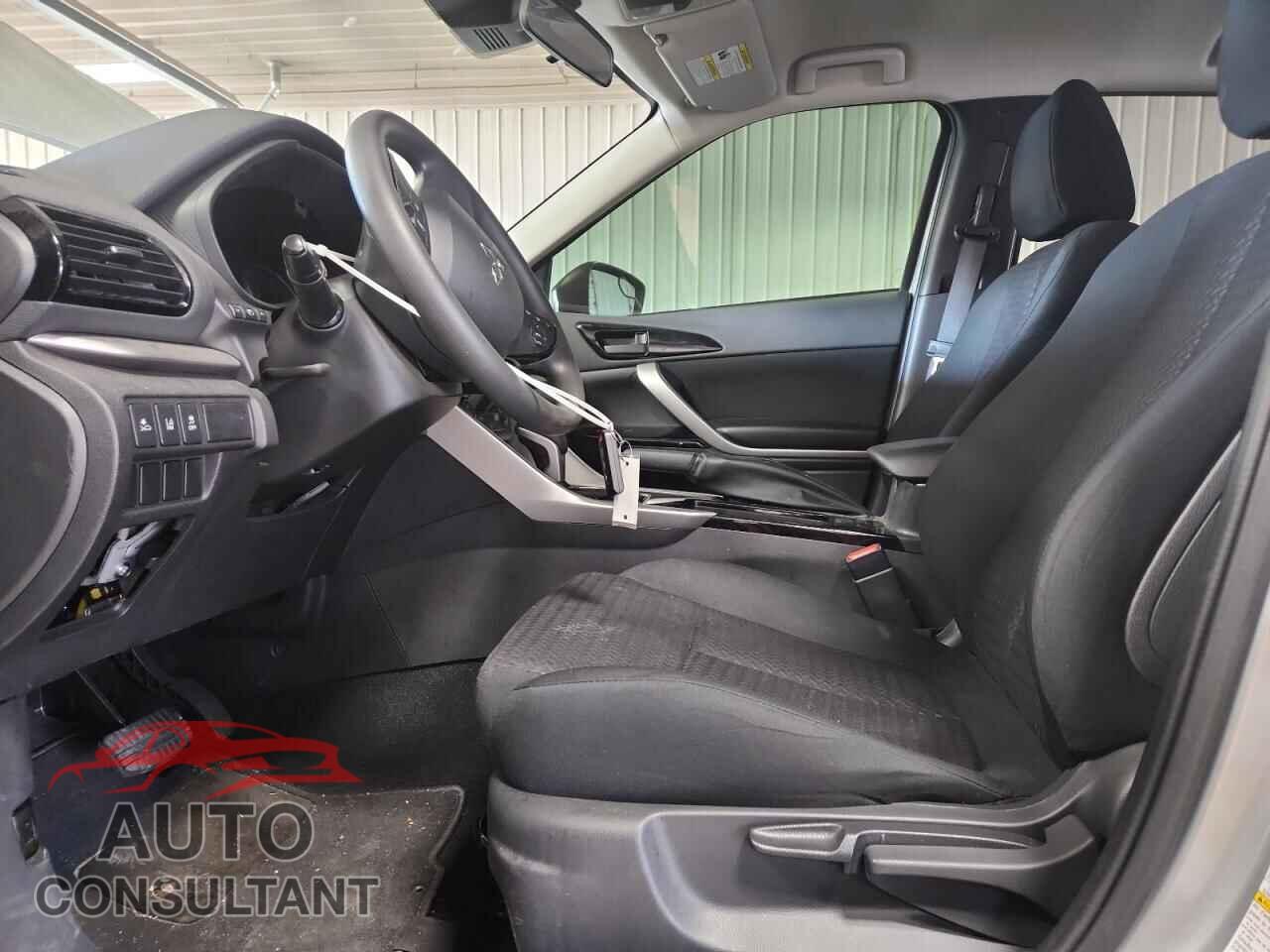 MITSUBISHI ECLIPSE 2024 - JA4ATVAA3RZ048711