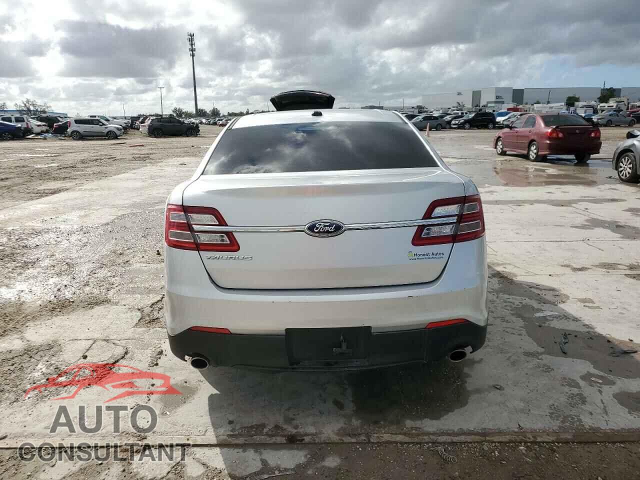 FORD TAURUS 2013 - 1FAHP2D83DG108254