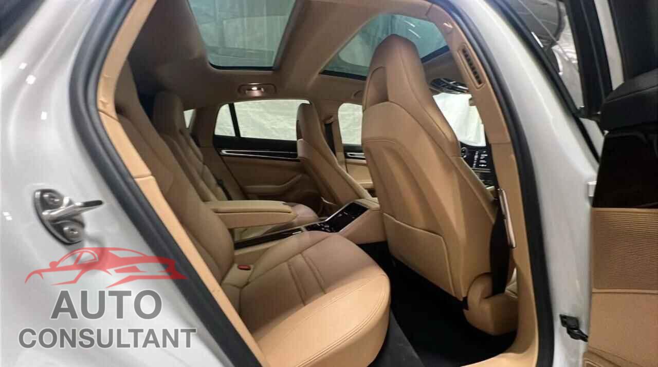 PORSCHE PANAMERA 2018 - WP0AA2A73JL111246