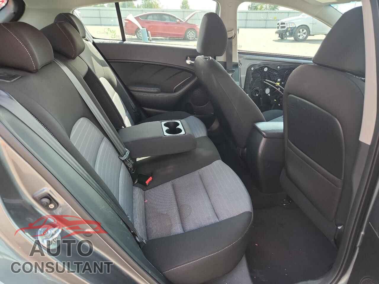KIA FORTE 2016 - KNAFK5A81G5573456