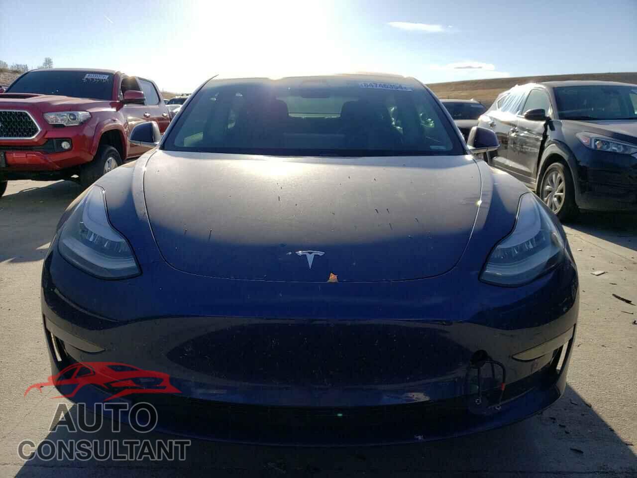 TESLA MODEL 3 2018 - 5YJ3E1EB7JF120153
