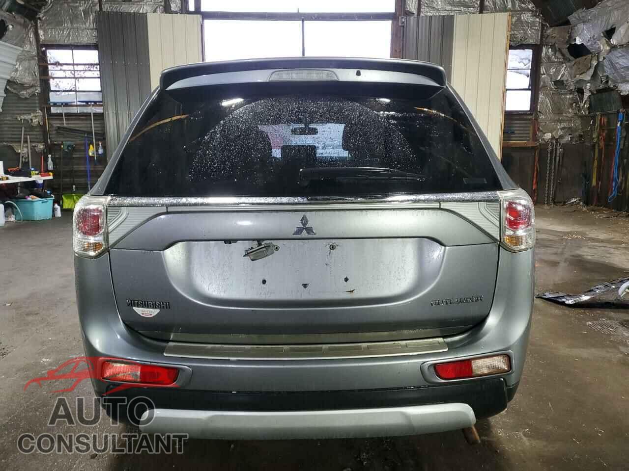 MITSUBISHI OUTLANDER 2015 - JA4AZ3A32FZ011956