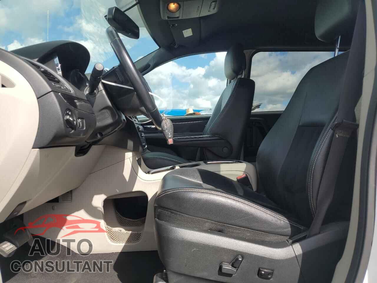 DODGE CARAVAN 2017 - 2C4RDGCG5HR624214