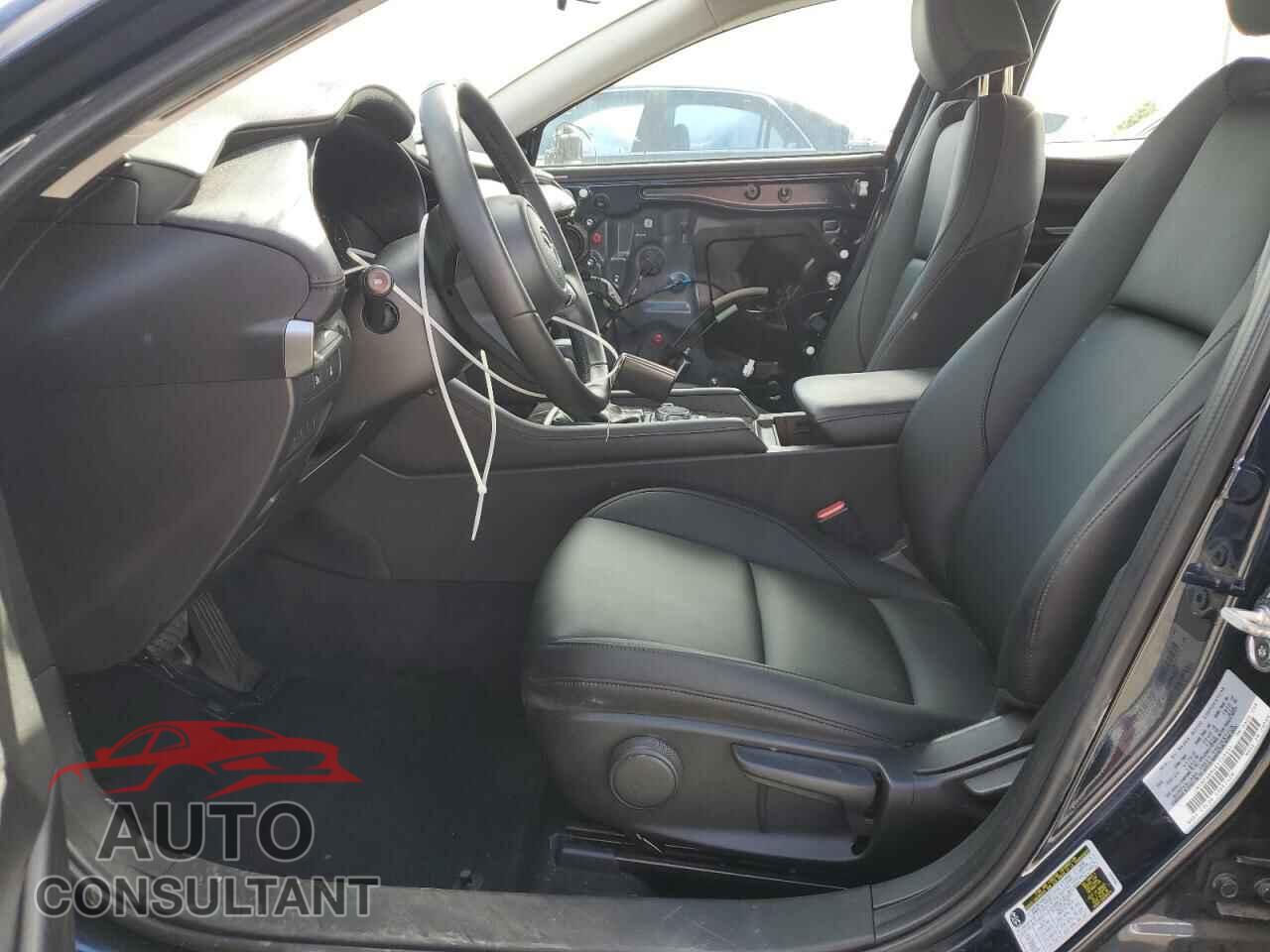 MAZDA 3 SELECT S 2025 - JM1BPABM4S1760441