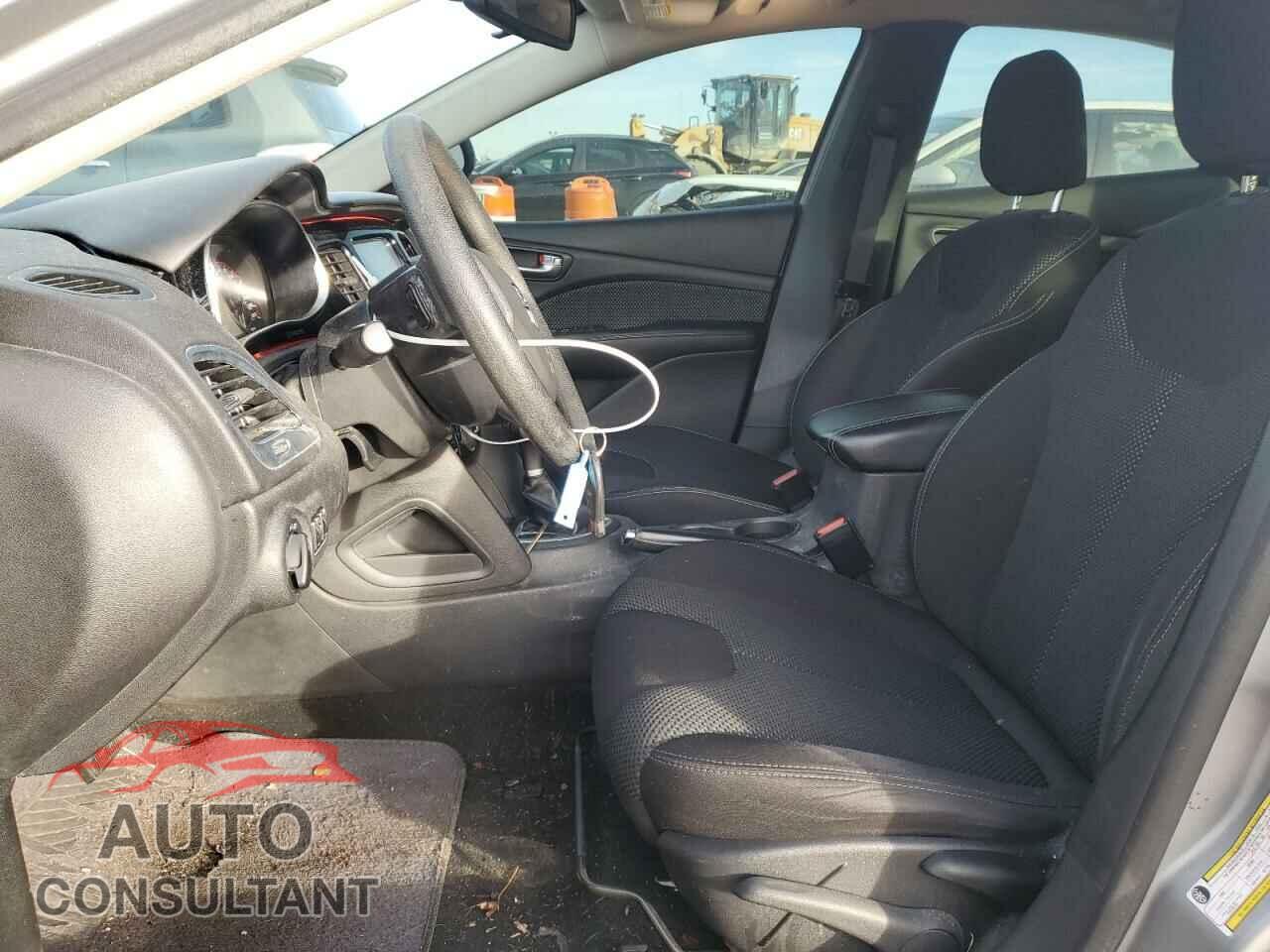 DODGE DART 2015 - 1C3CDFBB6FD131846