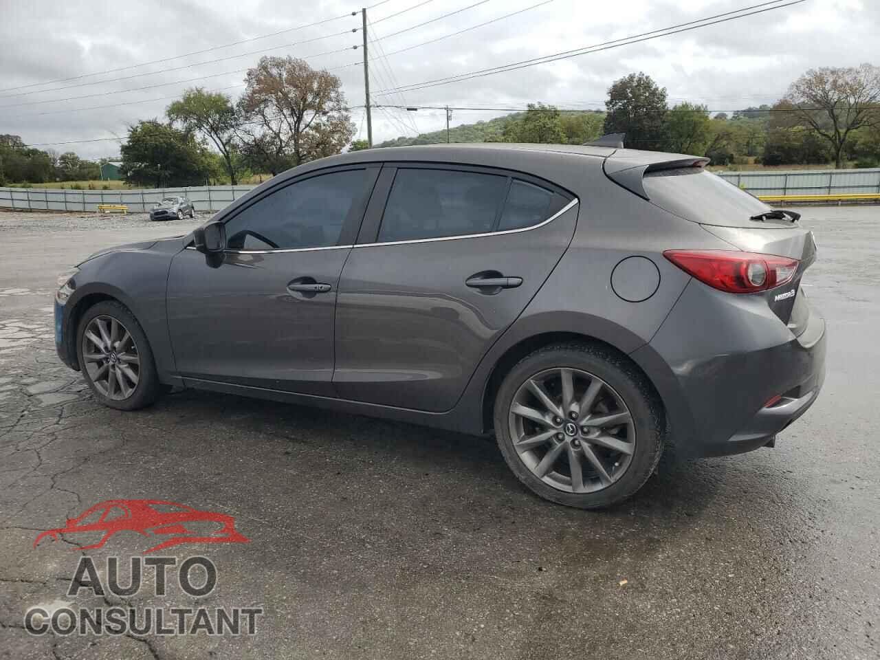 MAZDA 3 2018 - 3MZBN1L3XJM193808