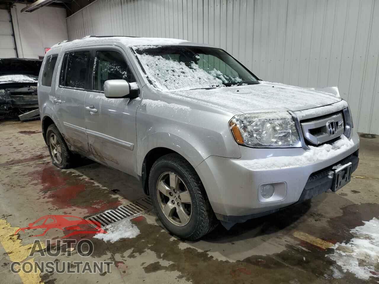 HONDA PILOT 2011 - 5FNYF4H52BB036205
