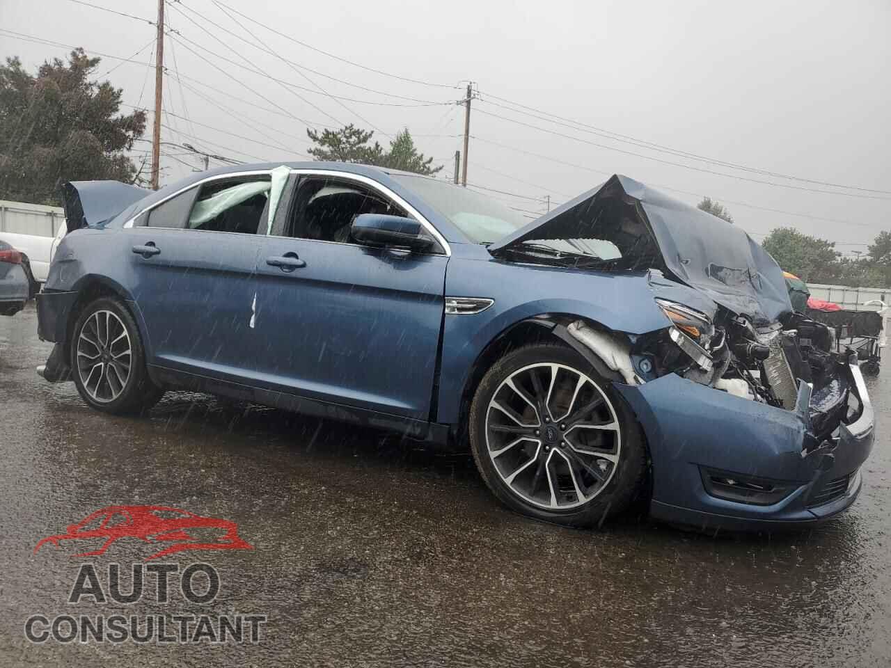 FORD TAURUS 2019 - 1FAHP2E89KG102650