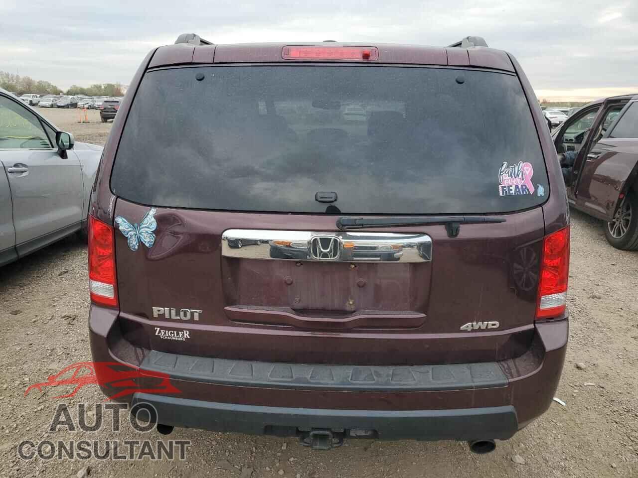 HONDA PILOT 2011 - 5FNYF4H79BB004854
