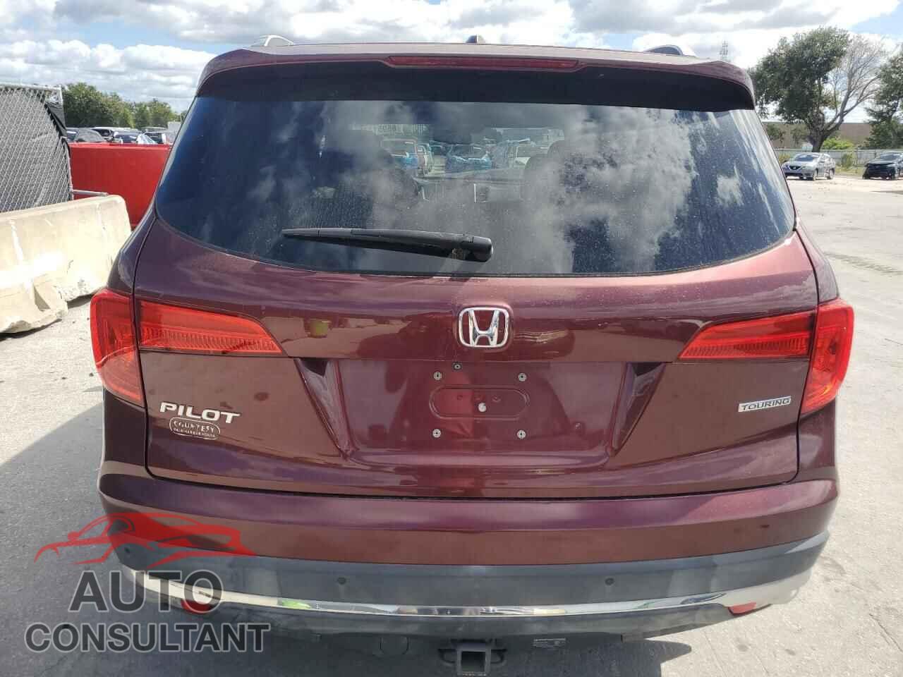 HONDA PILOT 2018 - 5FNYF5H91JB003932