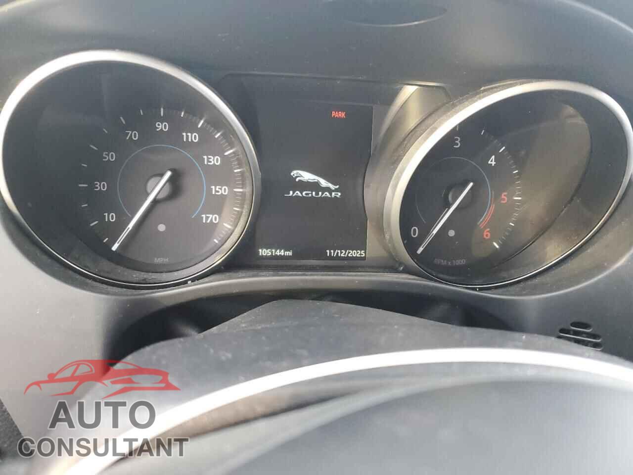 JAGUAR F-PACE 2017 - SADCK2BN1HA095190