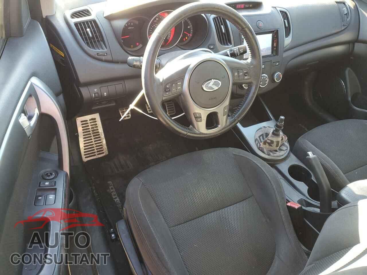 KIA FORTE 2010 - KNAFW6A36A5183748