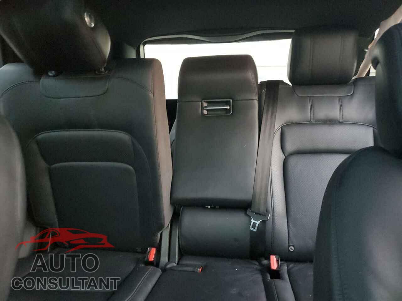 LAND ROVER RANGEROVER 2019 - SALGS2SV7KA541100