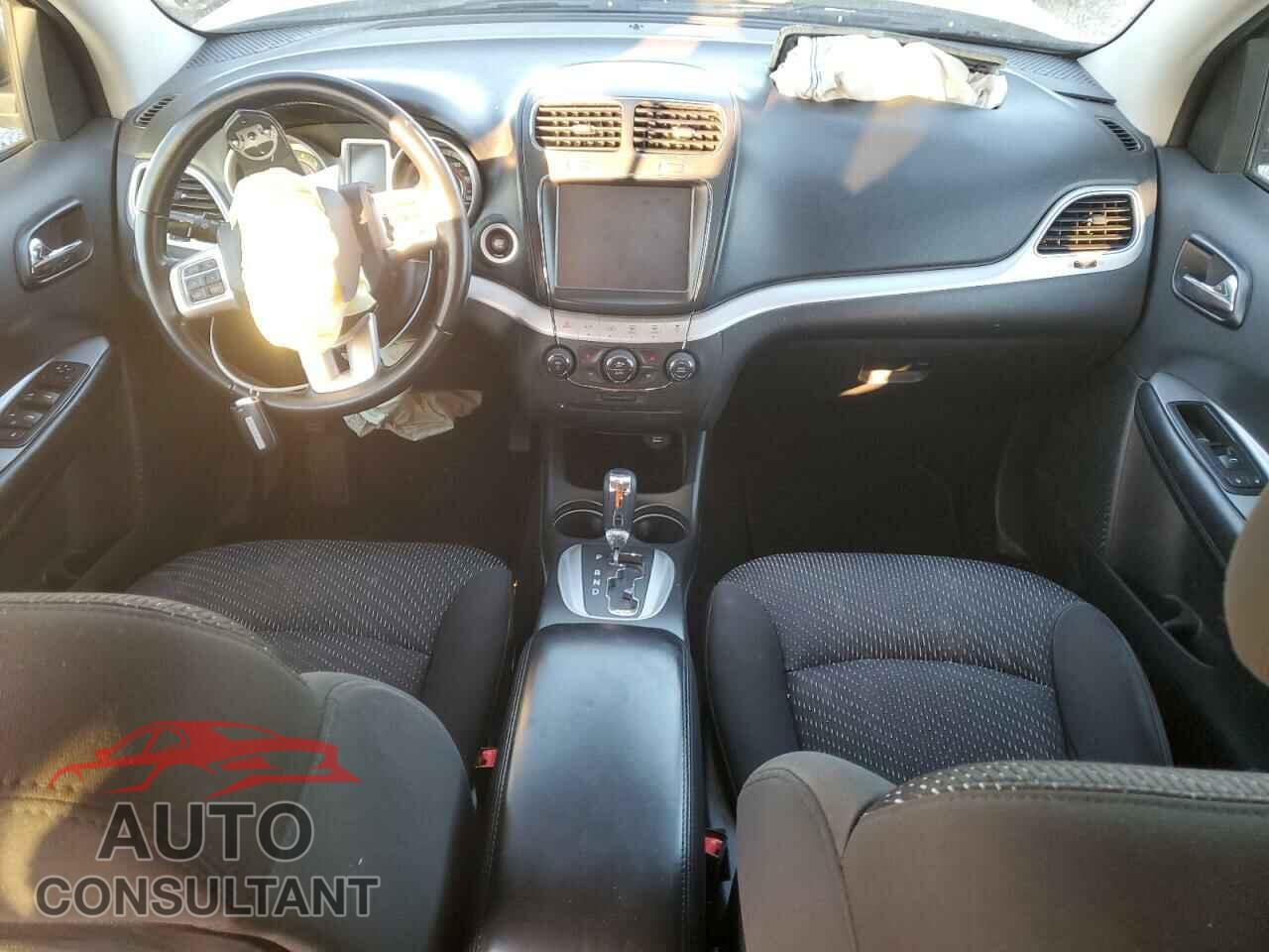 DODGE JOURNEY 2015 - 3C4PDCBB8FT734982