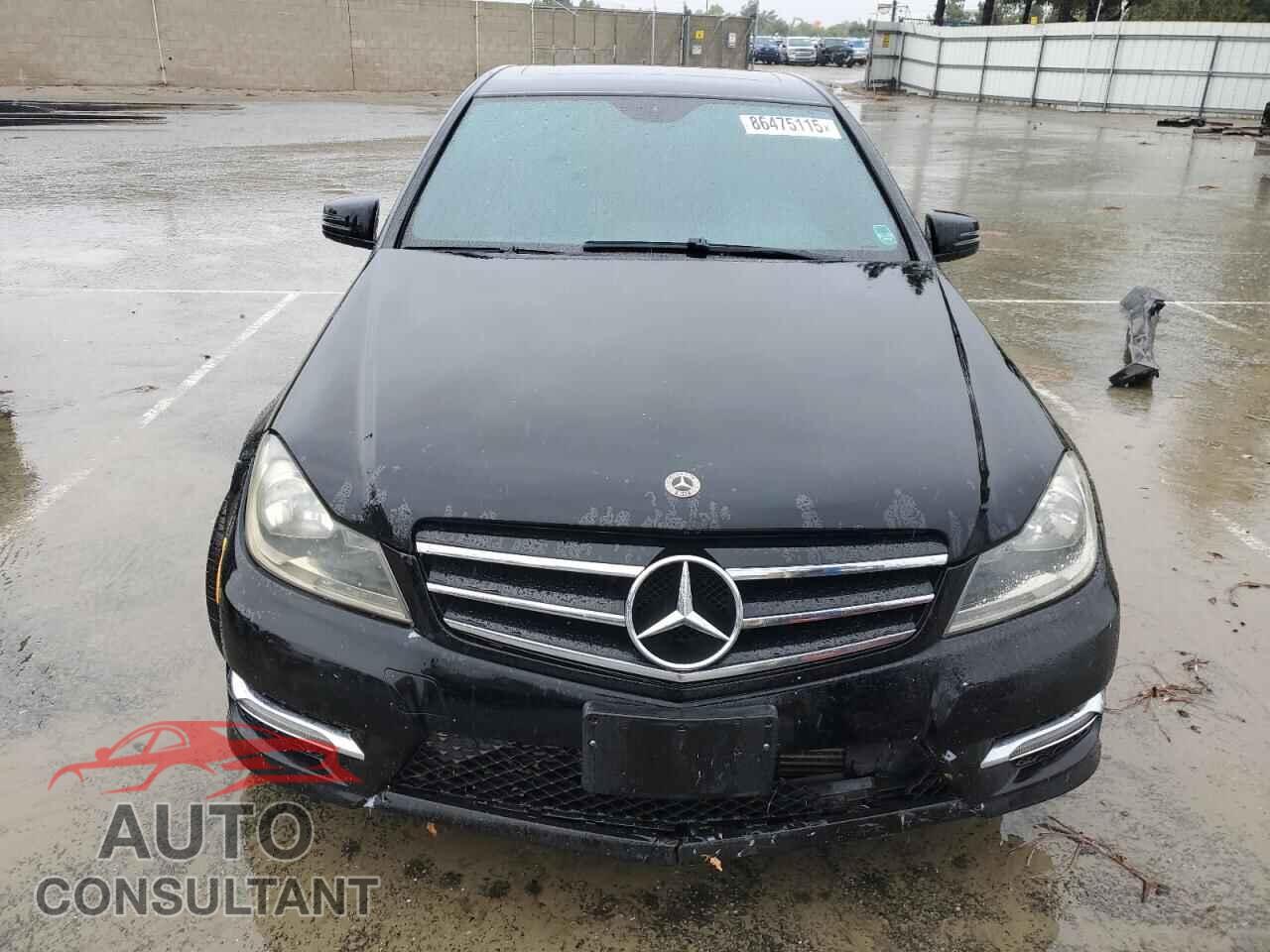 MERCEDES-BENZ C-CLASS 2013 - WDDGF4HB3DA793567