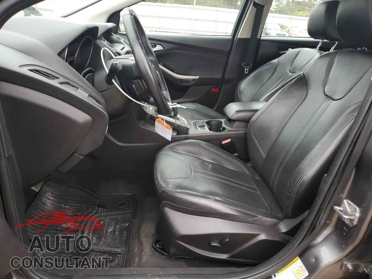 FORD FOCUS 2012 - 1FAHP3M28CL472046