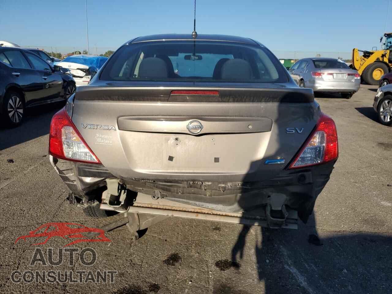 NISSAN VERSA 2014 - 3N1CN7AP2EL808043