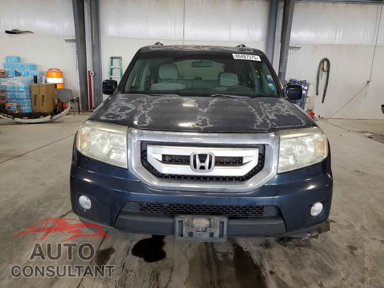 HONDA PILOT 2010 - 5FNYF4H41AB005212