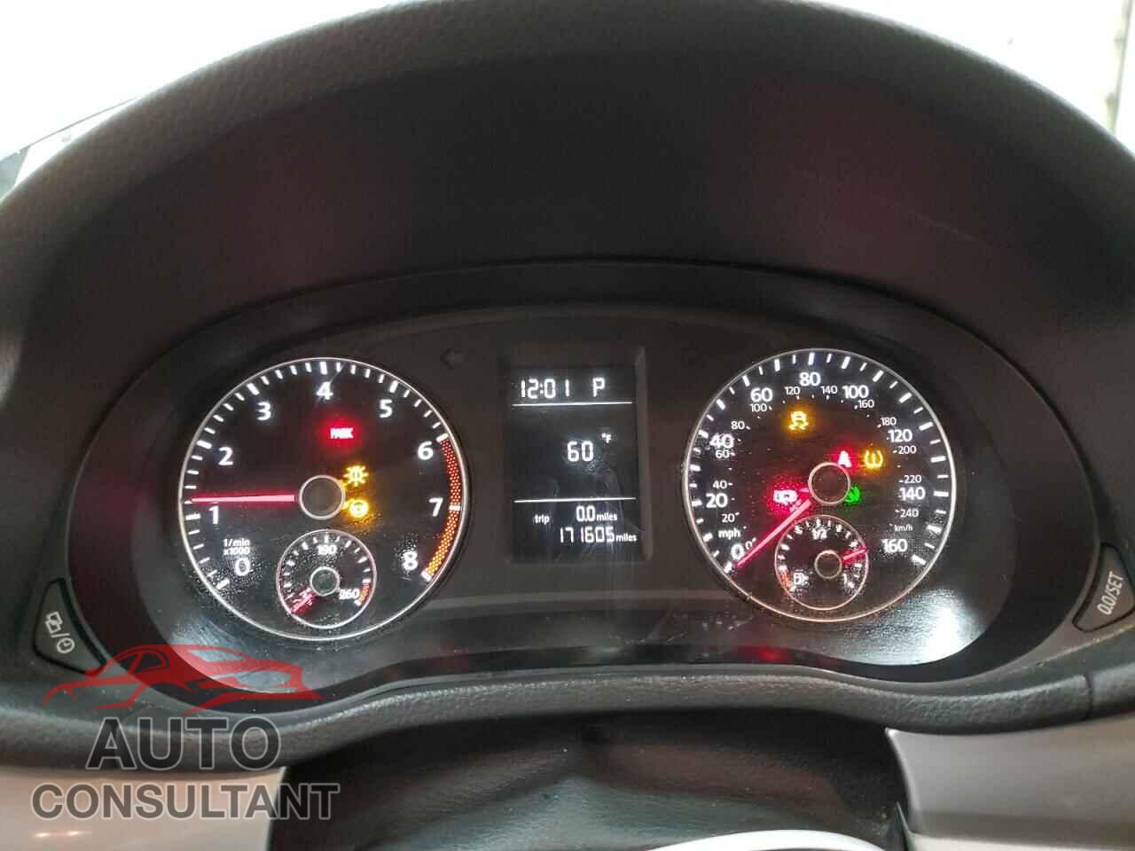 VOLKSWAGEN PASSAT 2015 - 1VWAT7A36FC105109