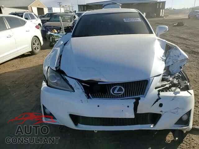 LEXUS IS 2012 - JTHCF5C25C5059458