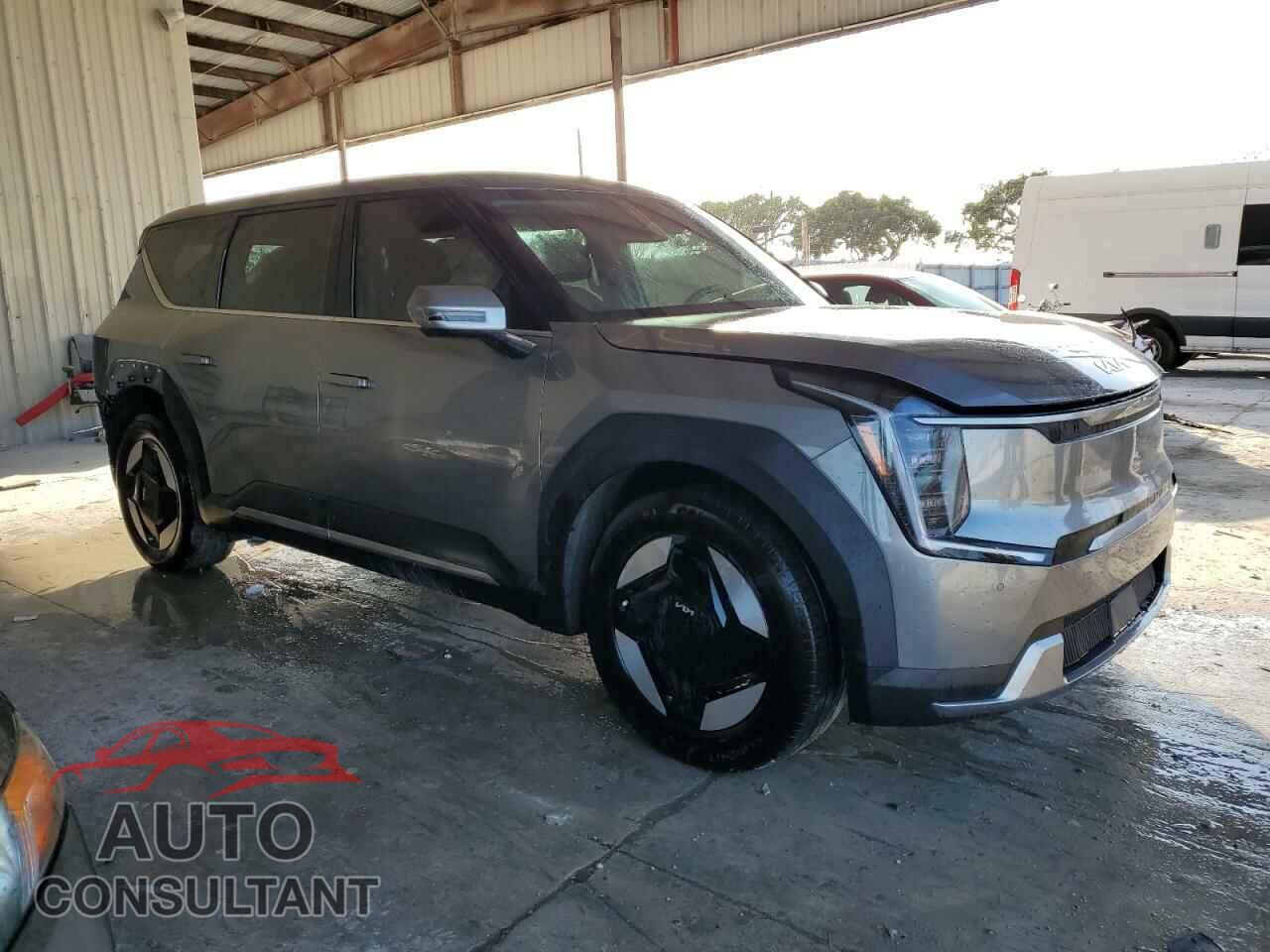 KIA EV9 LIGHT 2024 - KNDAB5S18R6020721
