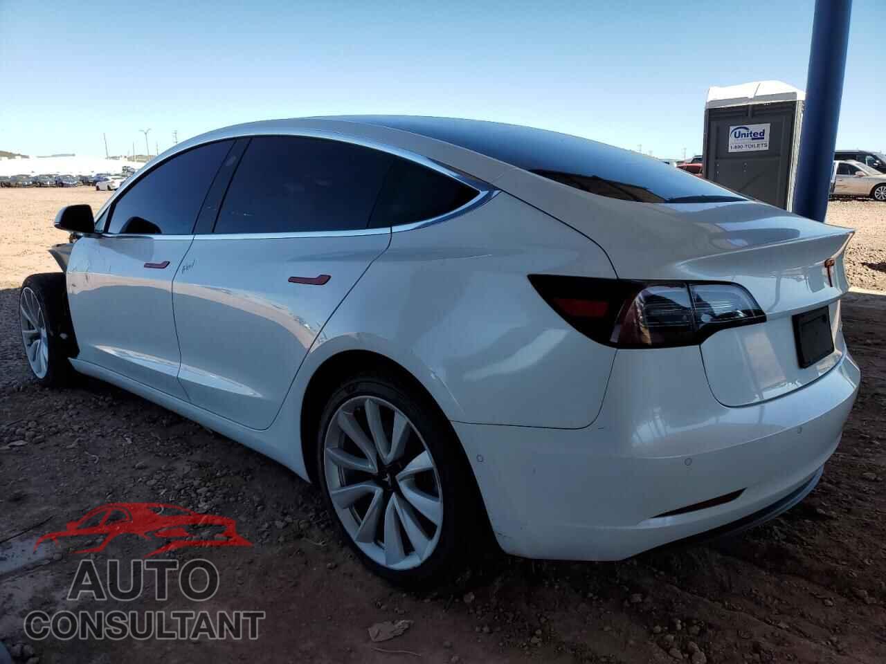 TESLA MODEL 3 2019 - 5YJ3E1EB6KF454059