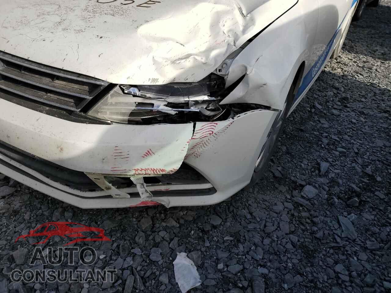 VOLKSWAGEN JETTA 2017 - 3VW2B7AJ8HM356981