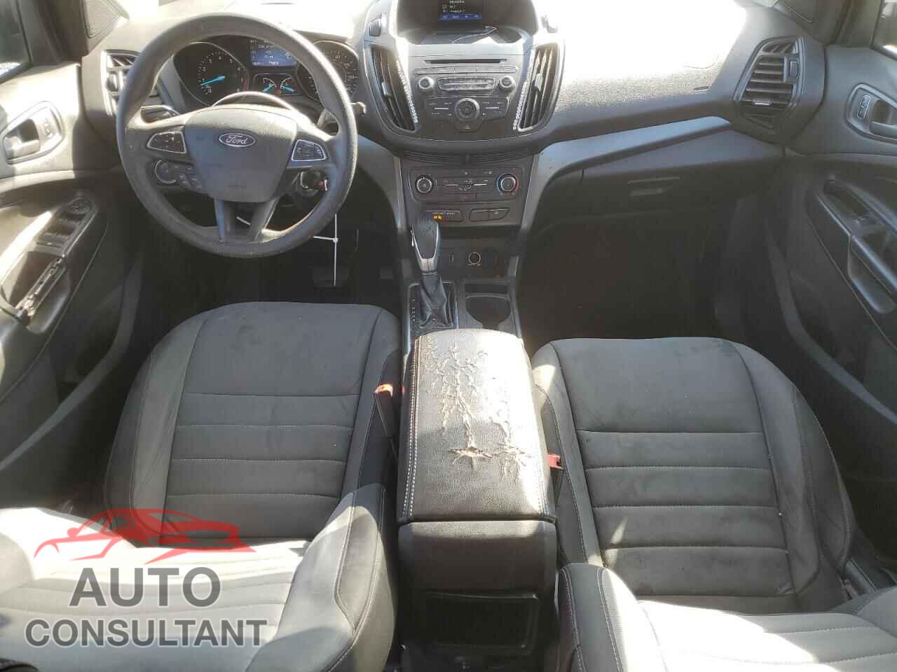 FORD ESCAPE 2017 - 1FMCU0F77HUE09165