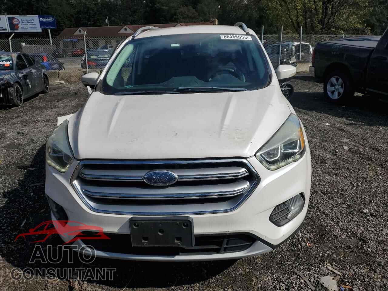 FORD ESCAPE 2017 - 1FMCU9JD9HUC84977