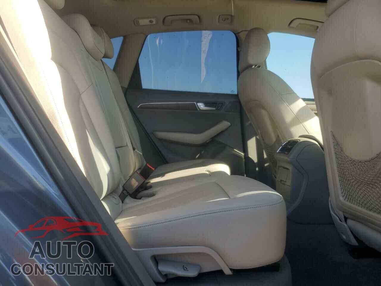 AUDI Q5 2012 - WA1DKAFP7CA013343