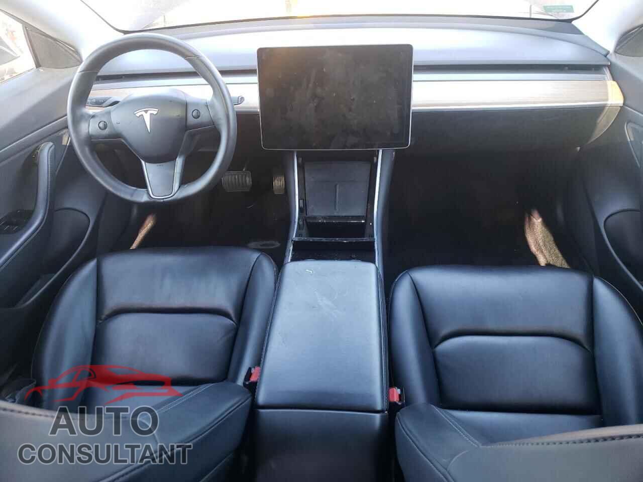 TESLA MODEL 3 2020 - 5YJ3E1EA3LF606484