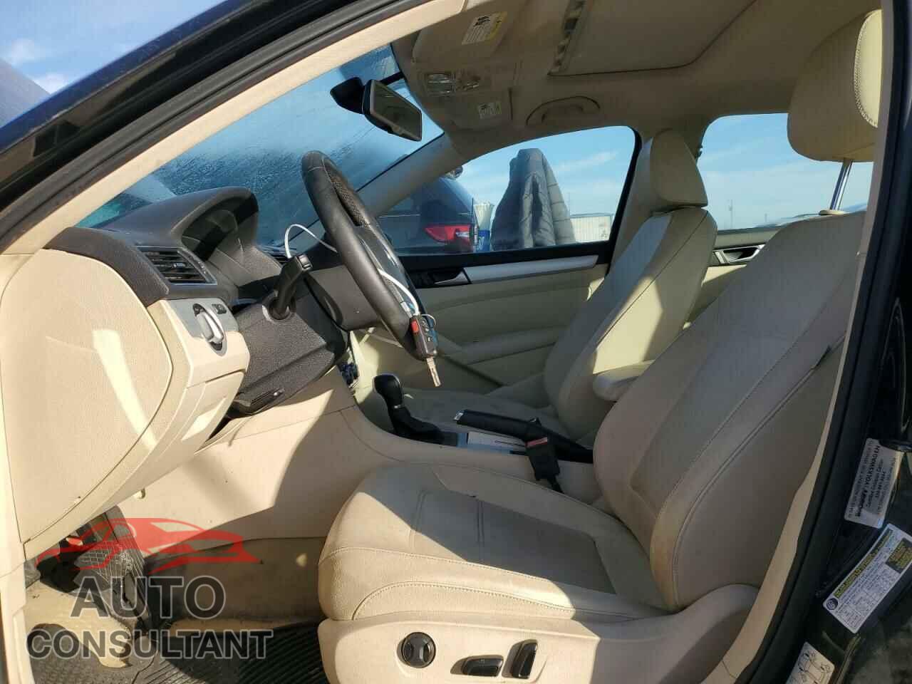 VOLKSWAGEN PASSAT 2012 - 1VWBP7A31CC093973