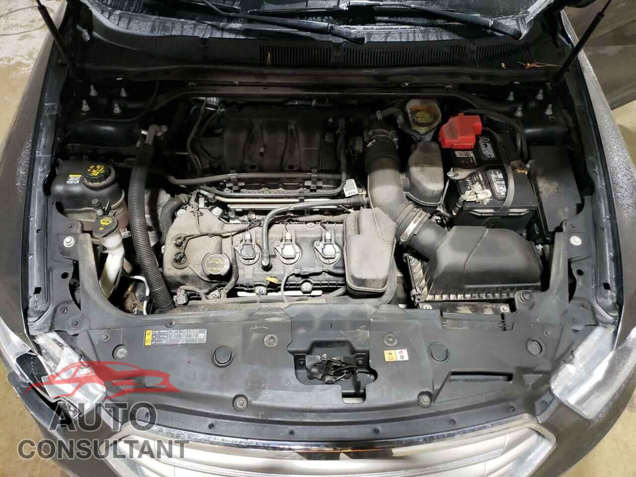 FORD TAURUS 2017 - 1FAHP2H84HG139089
