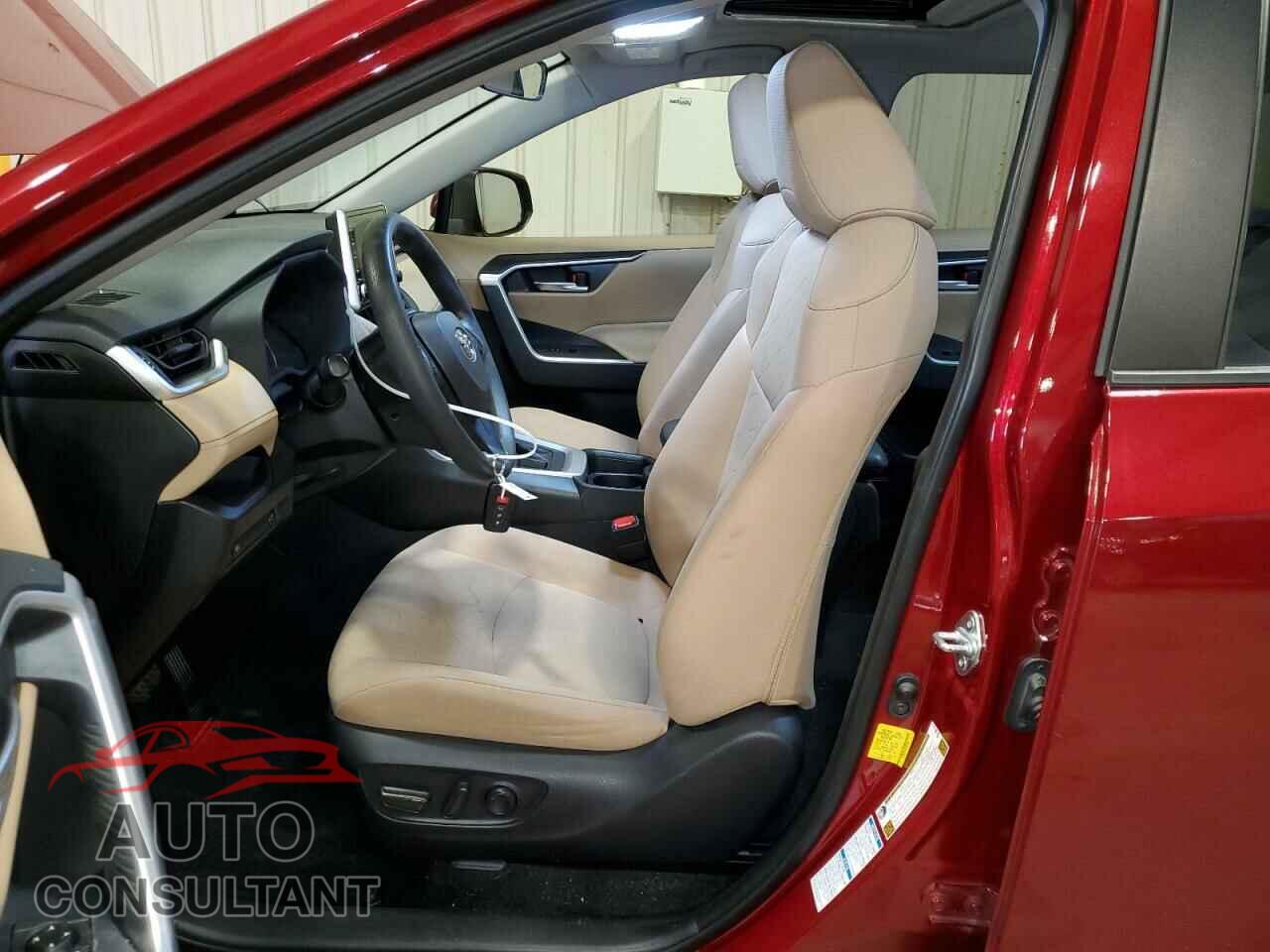 TOYOTA RAV4 2019 - JTMP1RFV6KD027475