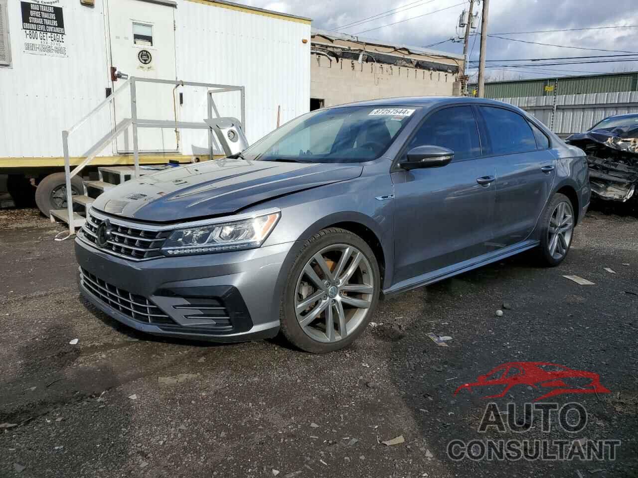 VOLKSWAGEN PASSAT 2018 - 1VWAA7A36JC046111