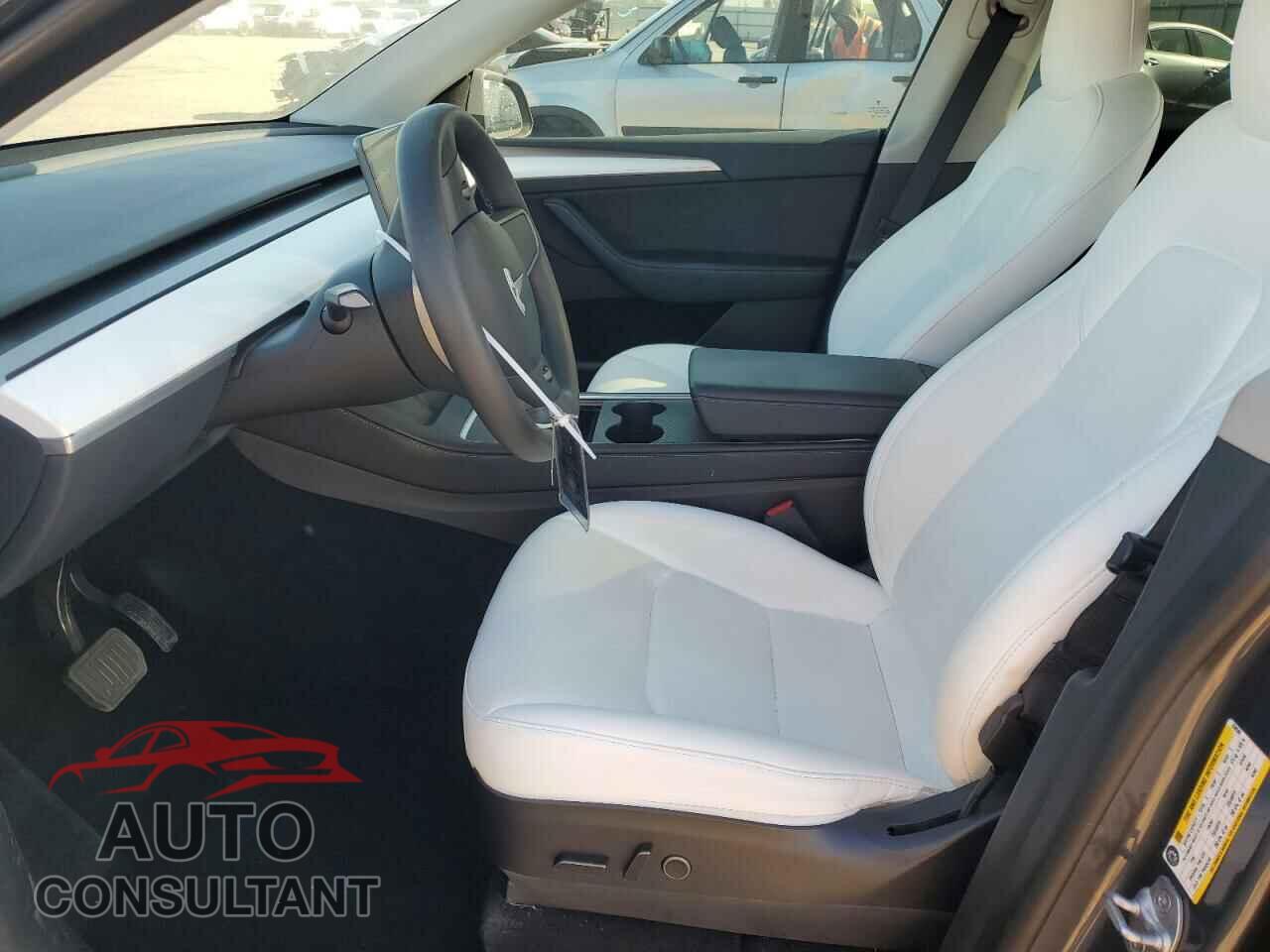 TESLA MODEL Y 2023 - 7SAYGDEEXPF638586