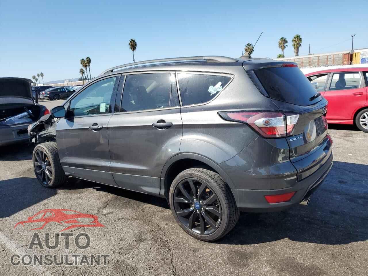 FORD ESCAPE 2018 - 1FMCU0GD0JUD21942
