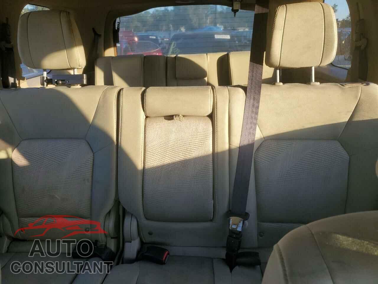 HONDA PILOT 2013 - 5FNYF3H22DB044565