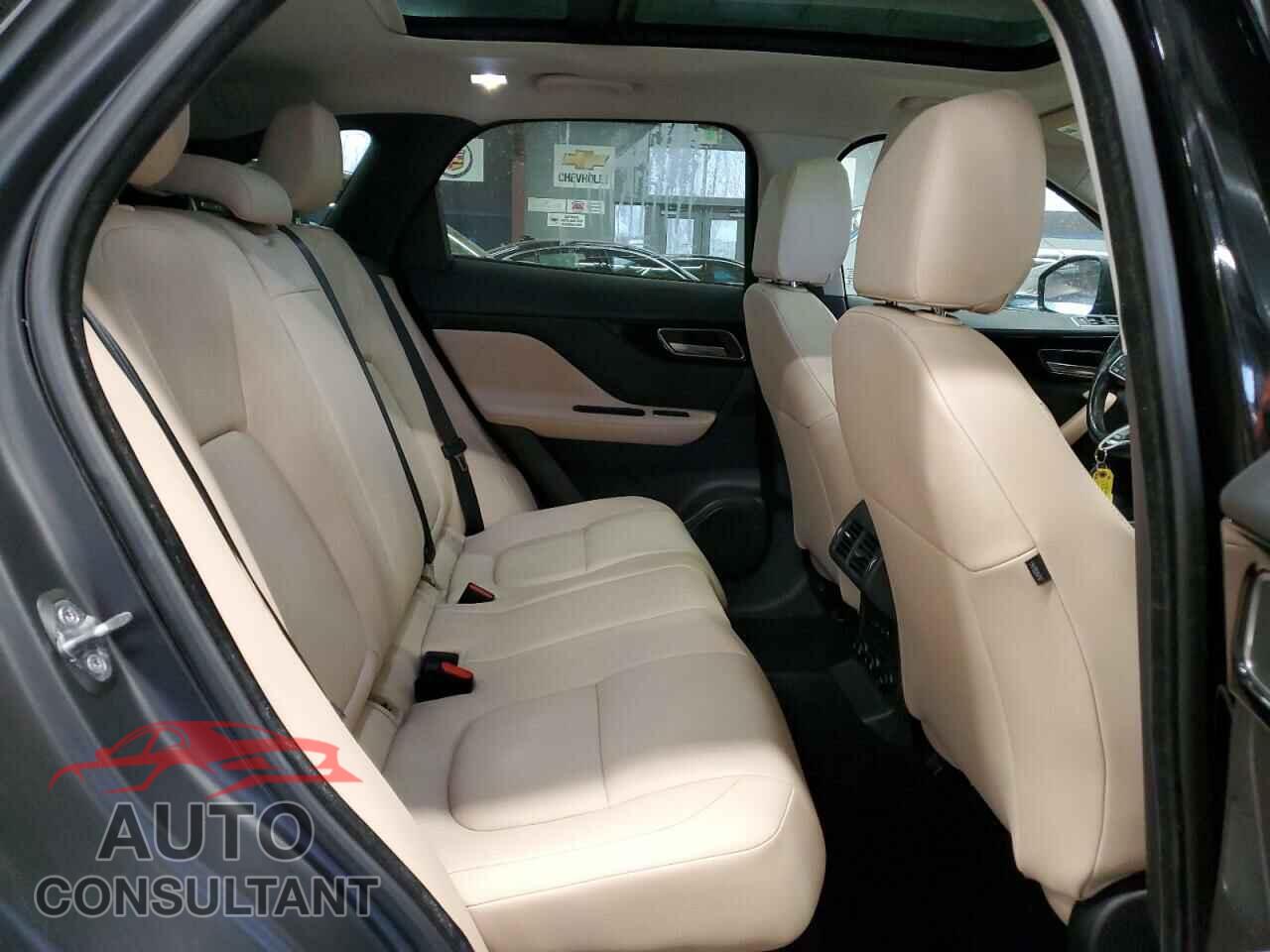JAGUAR F-PACE 2017 - SADCJ2BV3HA884301