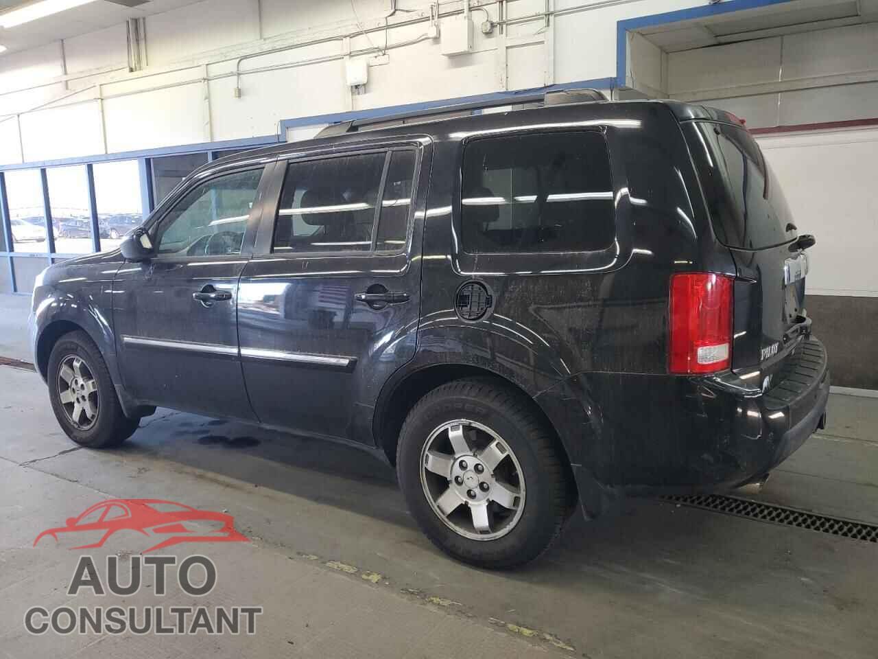 HONDA PILOT 2011 - 5FNYF4H93BB088266