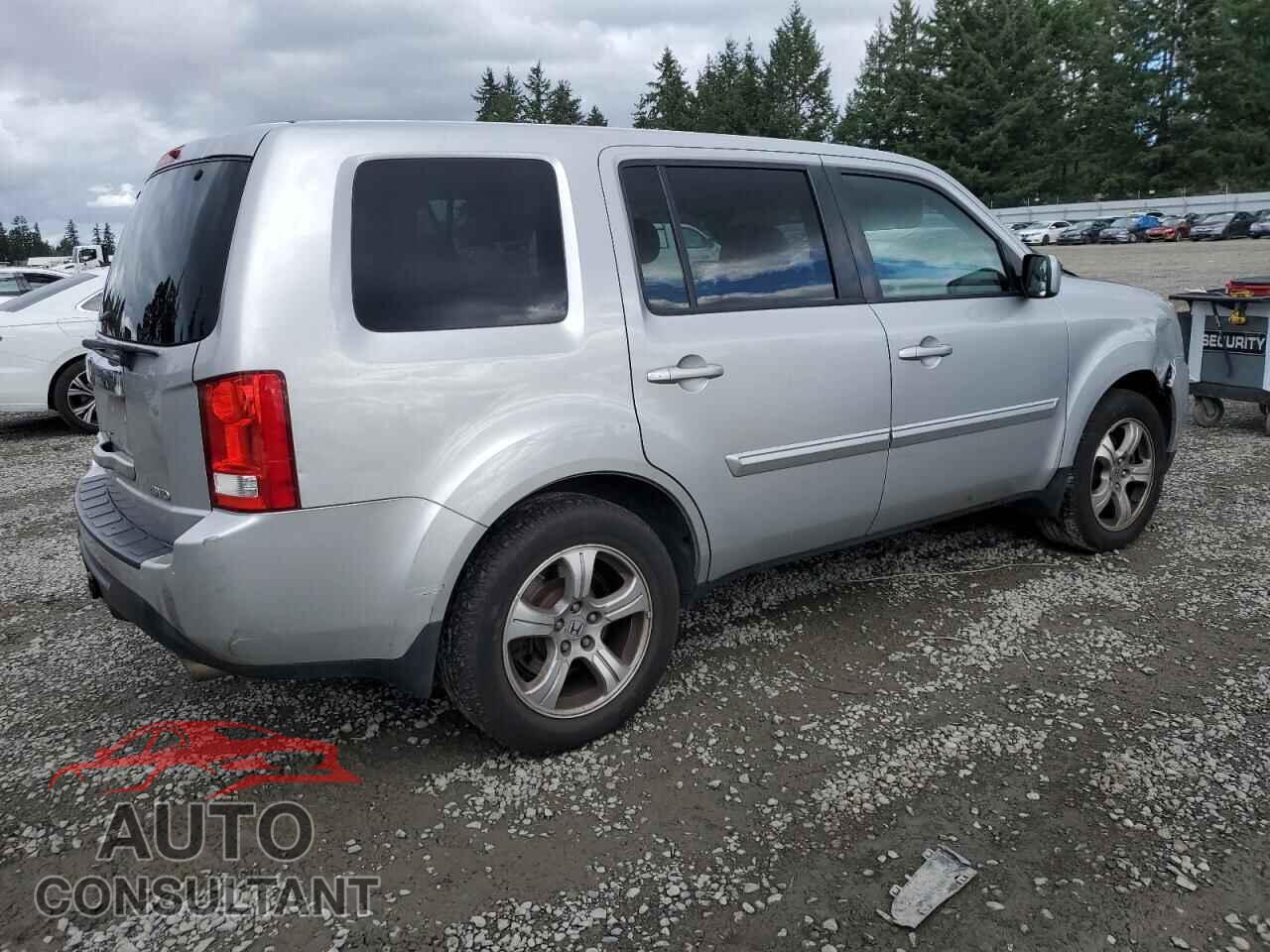 HONDA PILOT 2012 - 5FNYF4H61CB006607