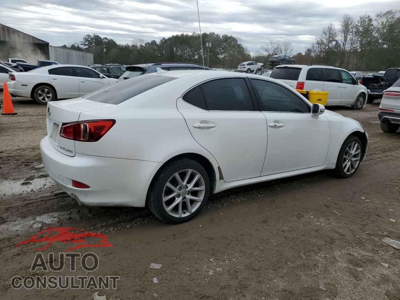 LEXUS IS 2011 - JTHCF5C2XB5052410