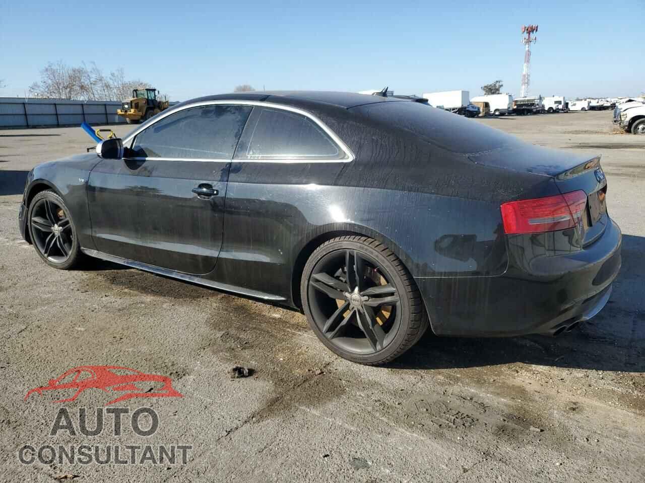 AUDI S5/RS5 2010 - WAUCVAFR2AA060381