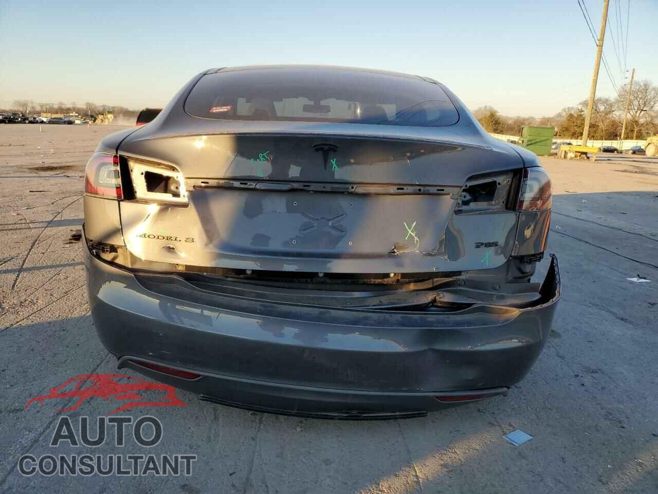 TESLA MODEL S 2013 - 5YJSA1CP6DFP17482
