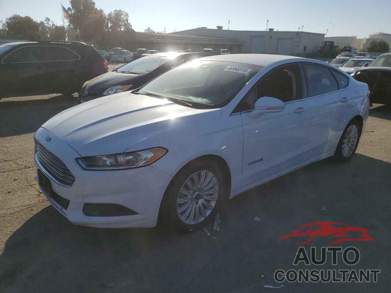 FORD FUSION 2015 - 3FA6P0LU4FR120130