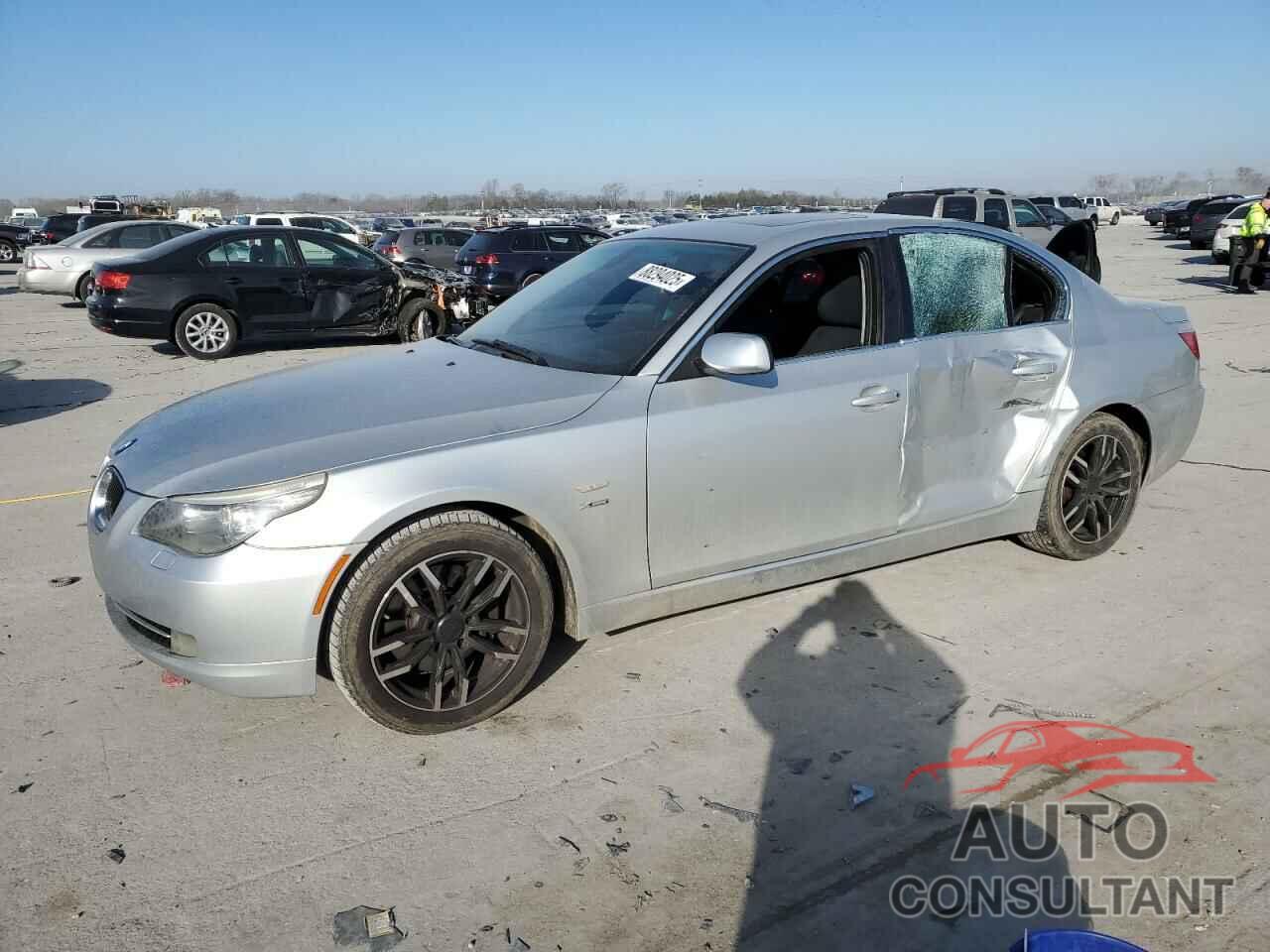 BMW 5 SERIES 2010 - WBANV9C5XAC137947