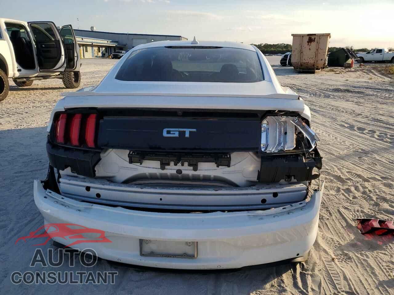 FORD MUSTANG 2023 - 1FA6P8CF4P5306495
