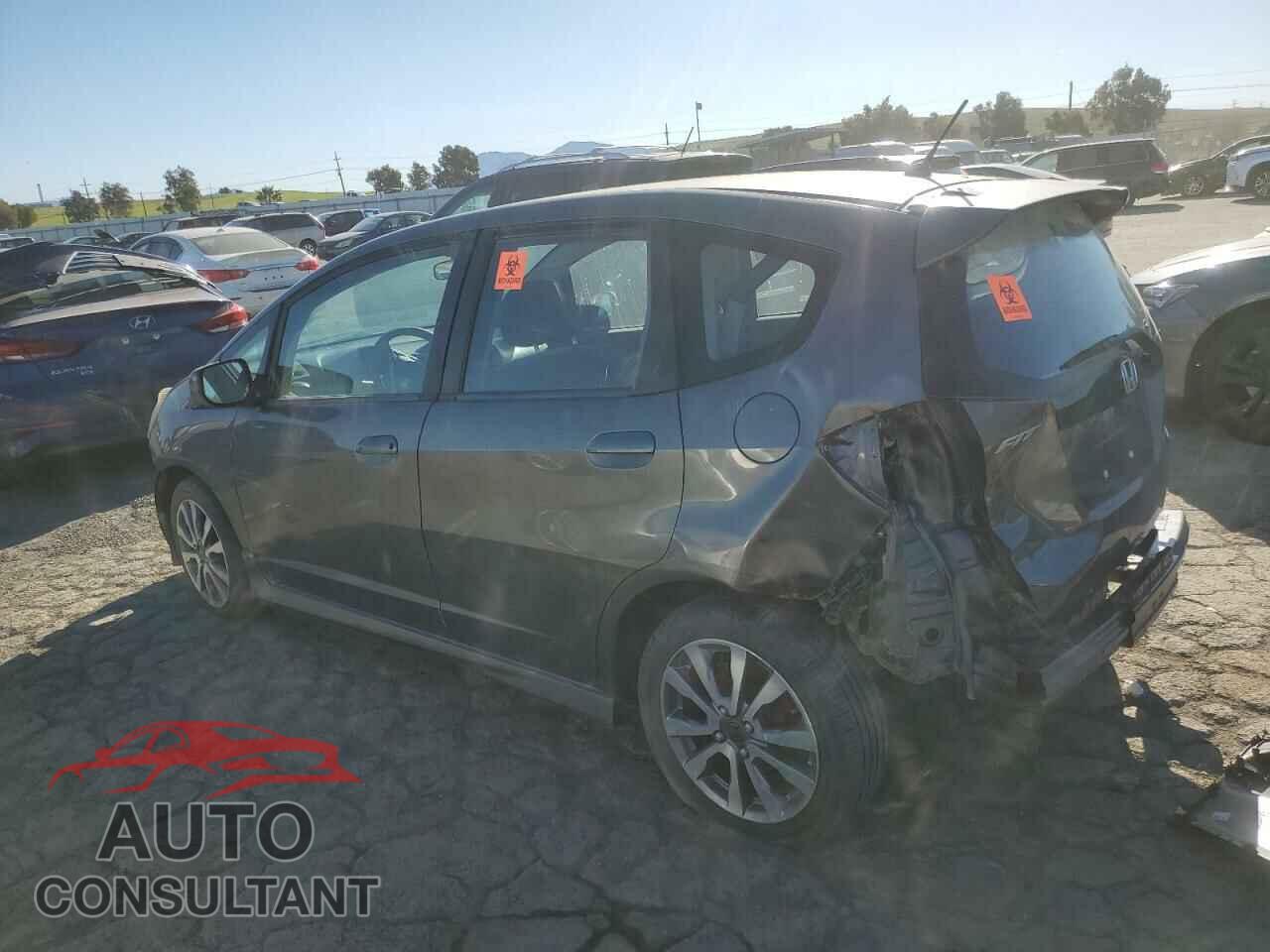 HONDA FIT 2013 - JHMGE8H57DC045244