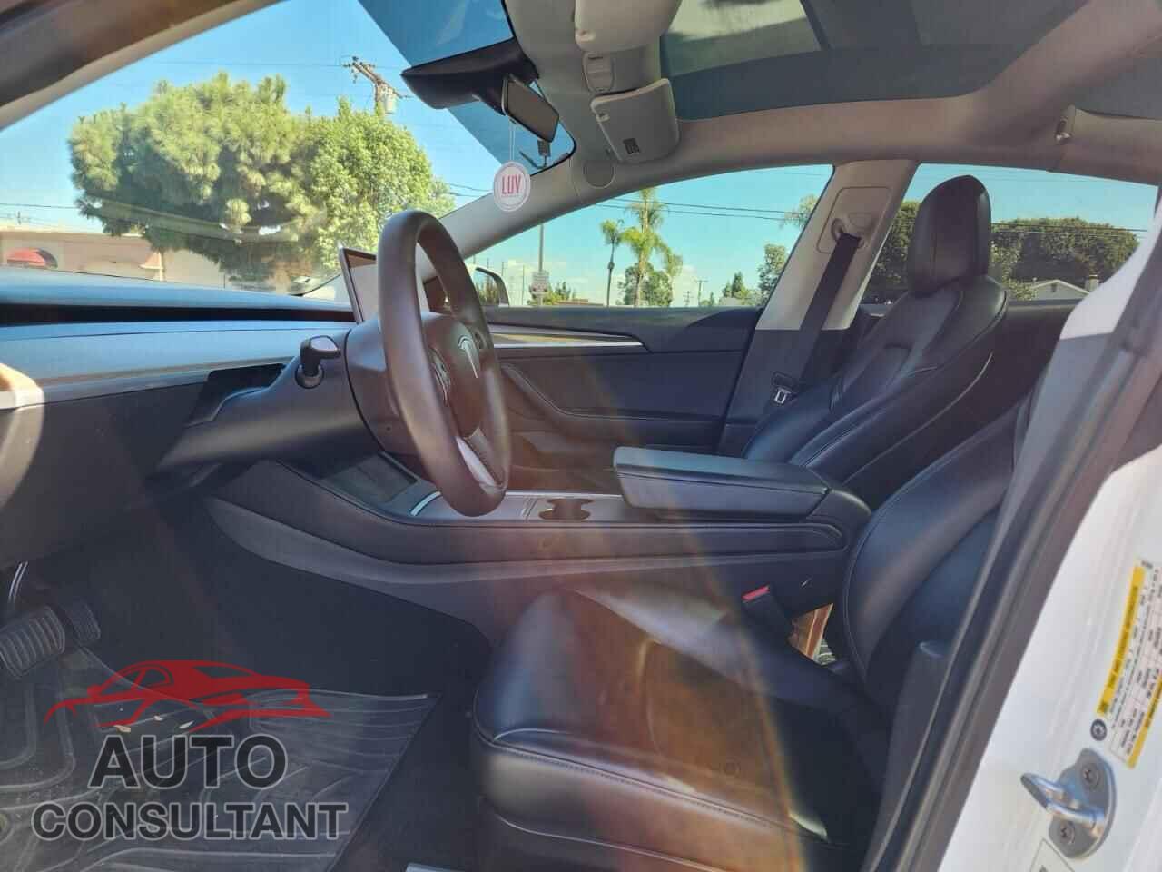 TESLA MODEL 3 2021 - 5YJ3E1EA9MF023886