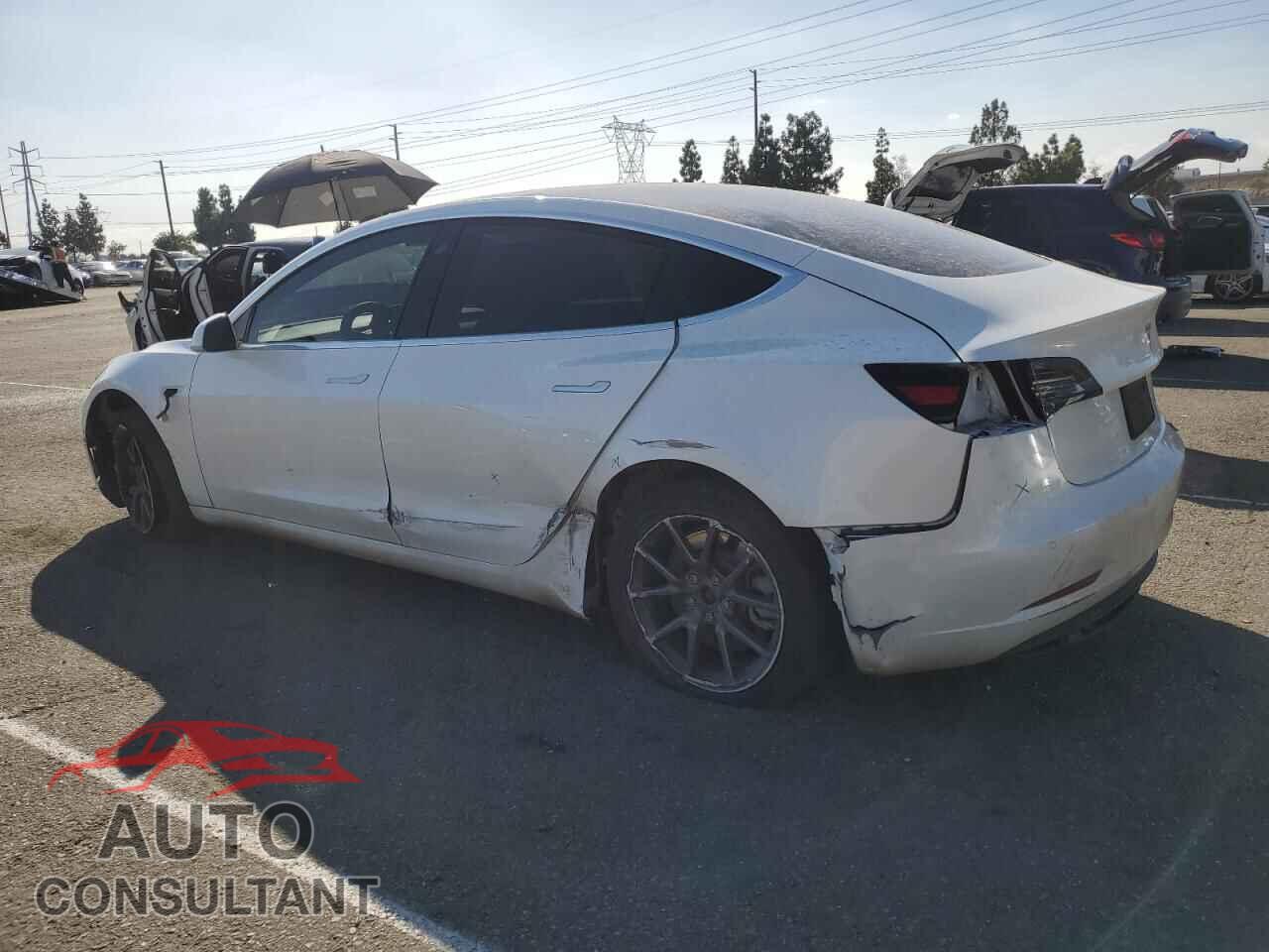 TESLA MODEL 3 2020 - 5YJ3E1EA3LF631353